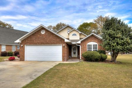105 Oakview Circle
