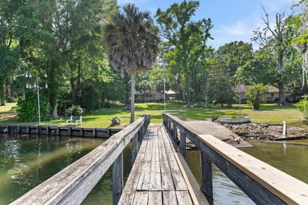 60 Pintail Lane