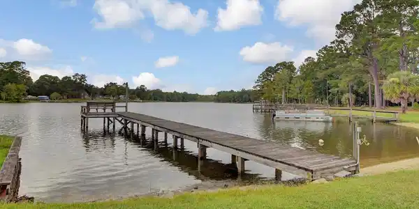 1183 Moultrie Dr