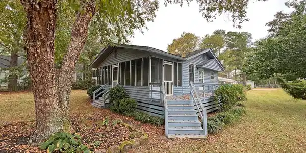 1173 LEVI ST