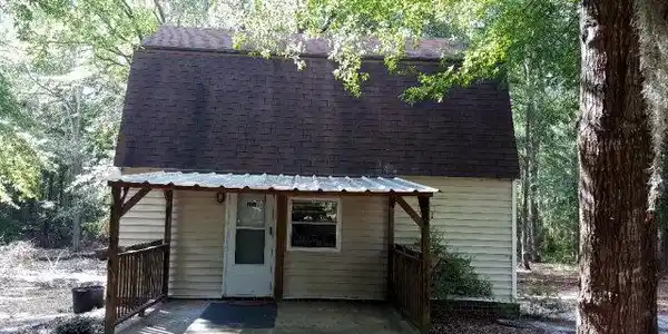 1627 GOSLIN POND RD