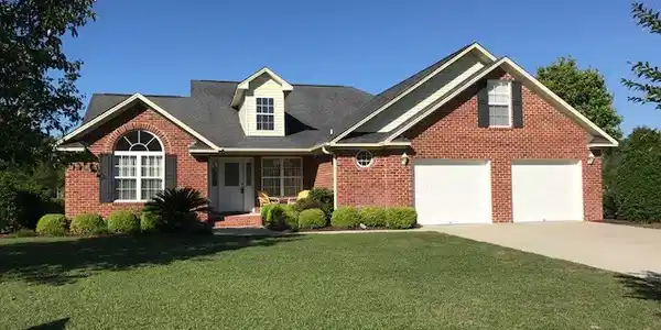 1572 Lakeview Drive