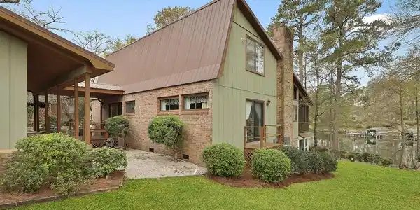 310 BROAD RIVER DR
