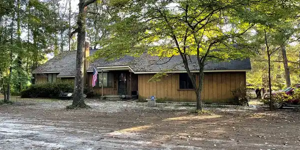 141 Acorn Lane