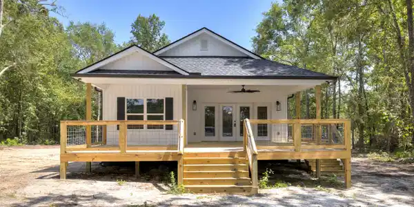 1213 Lesesne Drive