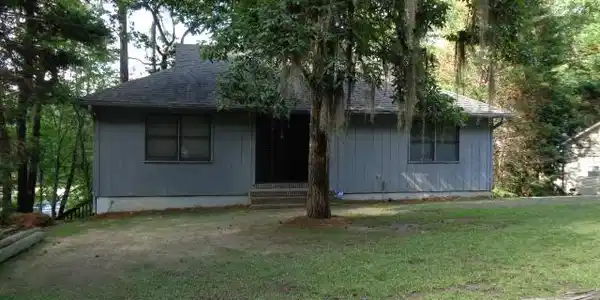 108 Pinckney