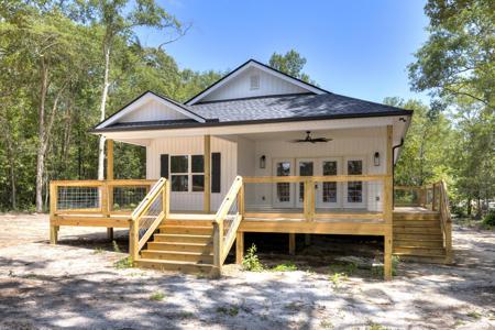 1213 Lesesne Drive