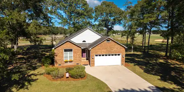 830 Bentwood Circle