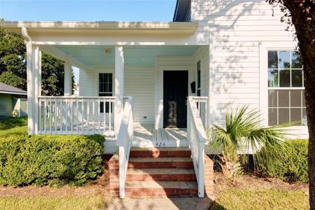424 Hodges Street