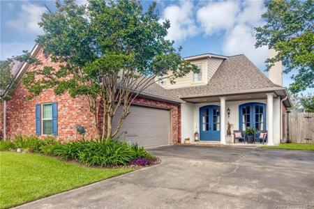 2201 La Cache Drive
