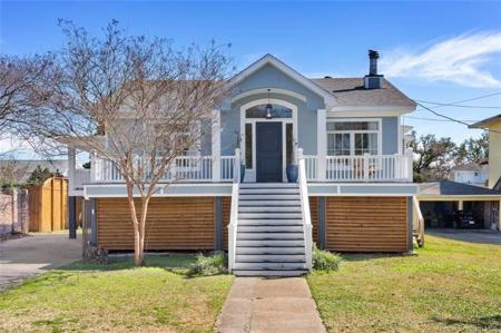 1605 Griffith Street