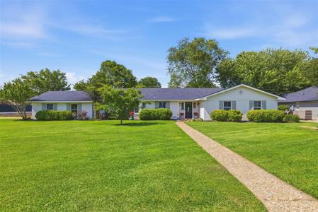 2 Fairway Drive