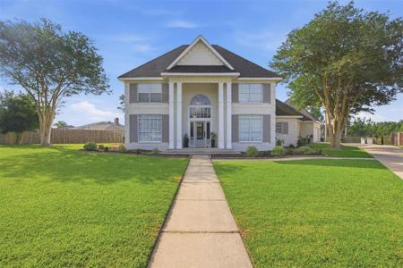 4101 Fernwood Drive