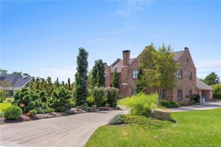 4924 Fernwood Drive