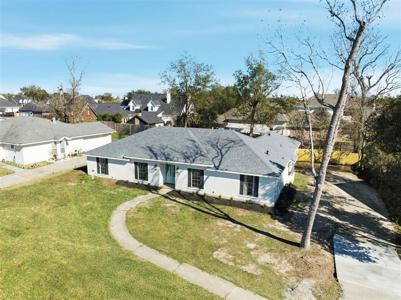 5013 E Saint Charles Ave Avenue E