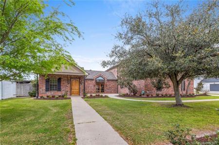 4329 Edgewater Drive