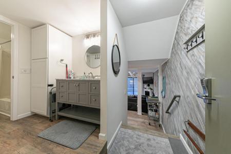 15775 Donner Pass Road