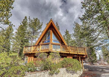 10211 Thomas Drive, Truckee CA 96161