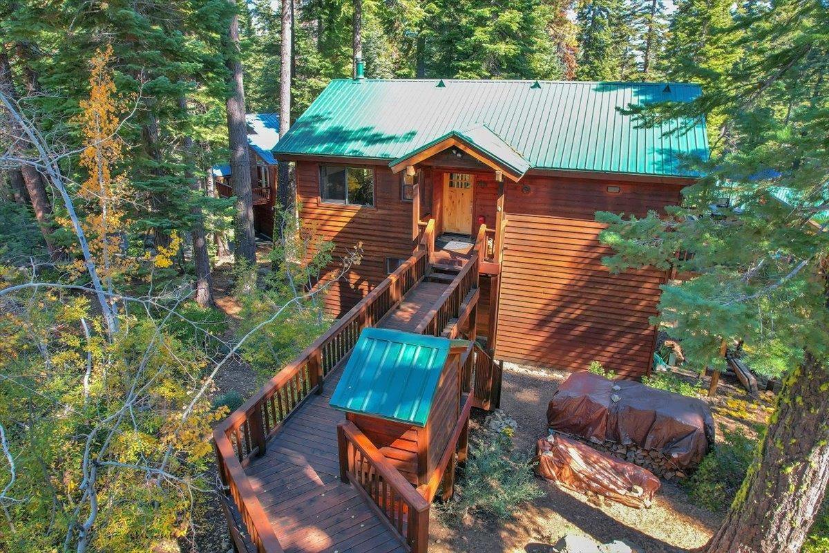 Image 0: It's a much loved retreat with a private ambiance amongst tree views., Fort Tranquility