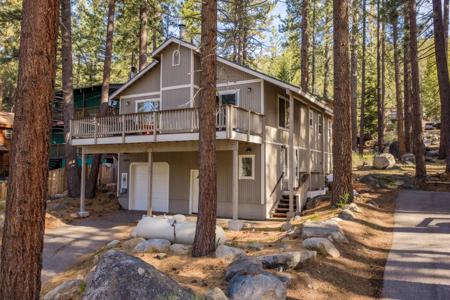 13474 Moraine Road, Truckee CA 96161