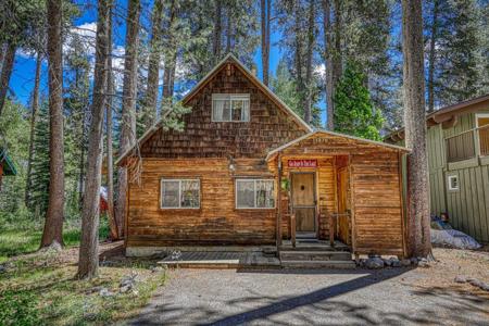 15876 Cottonwood Street, Truckee CA 96161