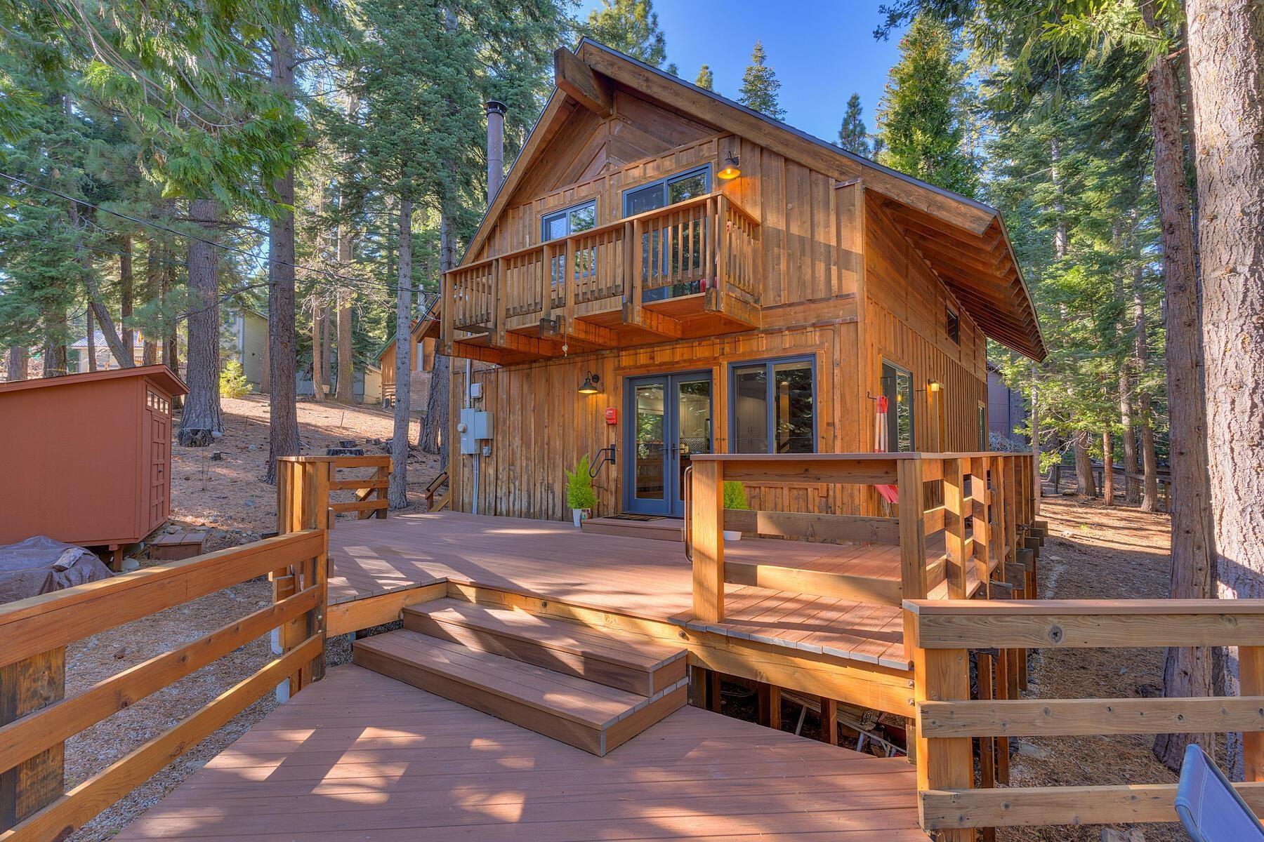 Image 3: Front of House