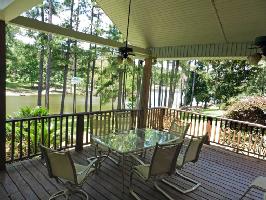 986 Longleaf Dr.