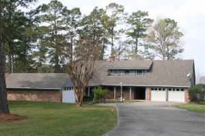 773 Lakeshore Drive