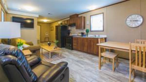 132 Oriole Dr