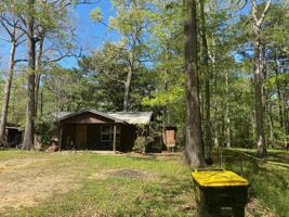 870 Forest Glen