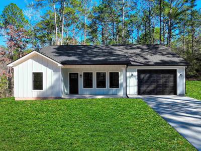 207 Torrey Ln