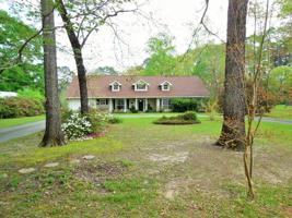 211 Sunset Dr