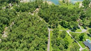 405 Shoreline Dr.