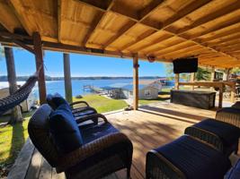 218 Lakeside Dr.