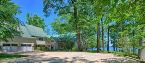 560 Hickory Hill Dr.