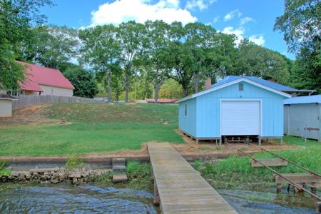 210 Lakeside Dr.