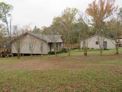 215 Oakview Dr.