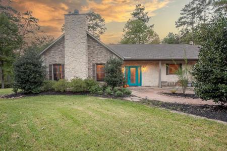 321 Winsor Court