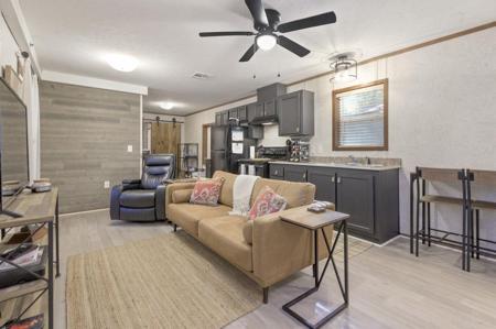 236 Bluejay Dr.