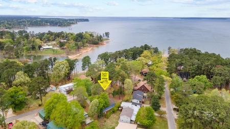 308 Ridgewood Dr