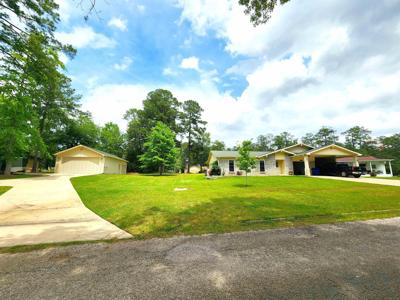 1057 Longleaf Dr