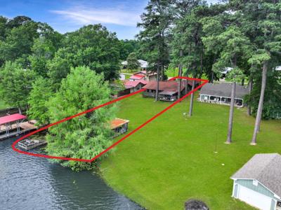 264 Lake Dr