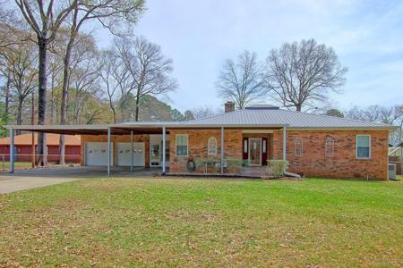 330 Holly Bay Circle