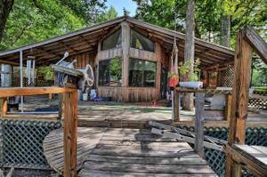 604 Hickory Hill
