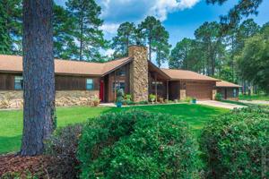 426 Broadmoor Dr.