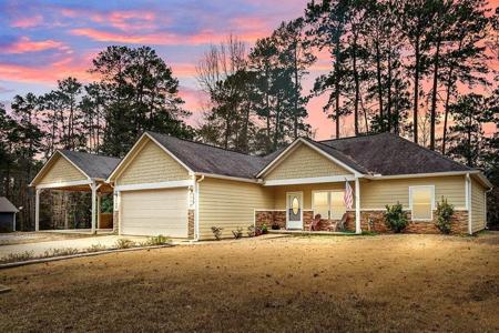 159 Breezeway