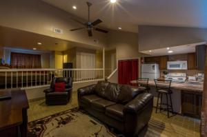 407 Club Villa