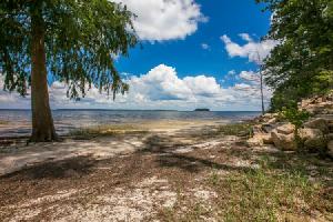 109 Beachrock Dr