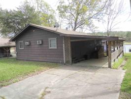 225 Crestwood Drive