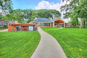 230 Lakeside